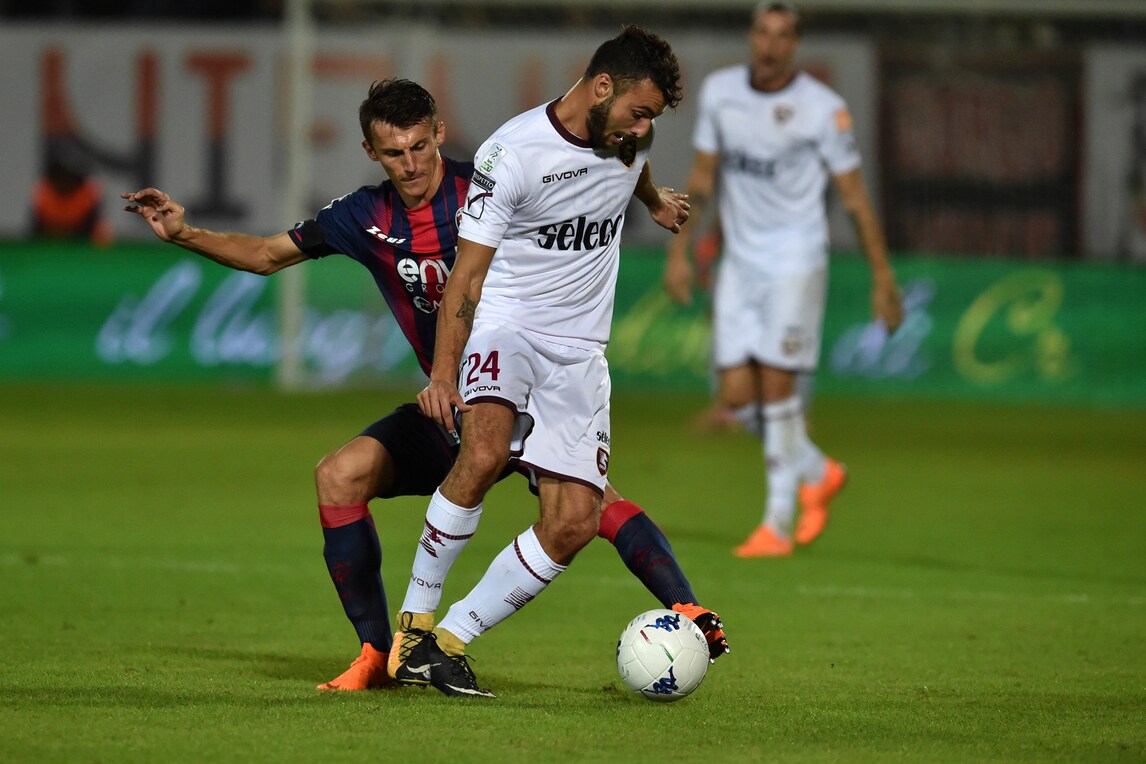 nhan-dinh-soi-keo-salernitana-vs-crotone-luc-2h30-ngay-11-11-2025